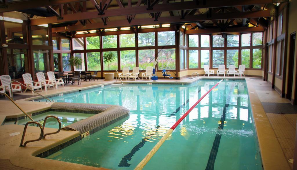 Crystal Mountain Hotel Thompsonville Exterior photo